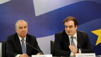 Πιερρακάκης-Παπαθανάσης: Δημοσιονομική σταθερότητα και ανάπτυξη οι δυο πυλώνες της οικονομικής πολιτικής