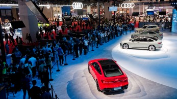 Ηλεκτροκίνηση: Πώς η Κίνα κυριάρχησε στην παγκόσμια αυτοκινητοβιομηχανία