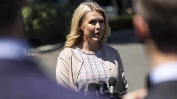 Λευκός Οίκος σε Ζελένσκι: Η υπομονή του Τραμπ εξαντλείται