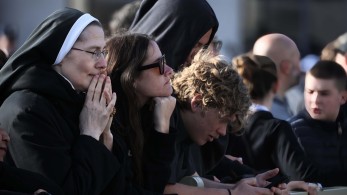 Κηδεία Πάπα Φραγκίσκου: Ποια μουσική ακούγεται στη νεκρώσιμη ακολουθία Κηδεία Πάπα Φραγκίσκου: Ποια μουσική ακούγεται στη νεκρώσιμη ακολουθία