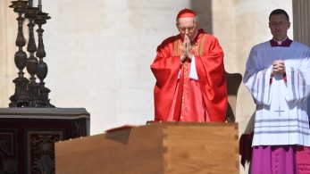 Πάπας Φραγκίσκος: H κηδεία του Ποντίφικα μέσα από 20 φωτογραφίες Πάπας Φραγκίσκος: H κηδεία του Ποντίφικα μέσα από 20 φωτογραφίες
