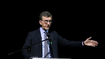 Άρης Πορτοσάλτε: Φυλλορροεί το ΠΑΣΟΚ - Τα λάθη του Ανδρουλάκη (video) Άρης Πορτοσάλτε: Φυλλορροεί το ΠΑΣΟΚ - Τα λάθη του Ανδρουλάκη (video)