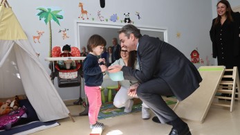 Επέκταση στο επίδομα κώφωσης από τον Μητσοτάκη: Δαπάνη 5,5 εκατ. ευρώ (video) Επέκταση στο επίδομα κώφωσης από τον Μητσοτάκη: Δαπάνη 5,5 εκατ. ευρώ (video)