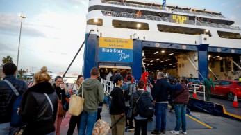 Έξοδος Πάσχα: Αυξημένη η κίνηση στο λιμάνι του Πειραιά – Αναχώρησαν 18.558 επιβάτες