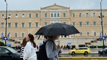 Άστατος ο καιρός σήμερα - Ισχυροί άνεμοι, τοπικές βροχές και υψηλές θερμοκρασίες