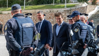 Δωρεά ηλεκτρικών οχημάτων από τη ΔΕΗ στην ΕΛΑΣ: Αυτοκίνητα, βαν και πατίνια για περιπολίες