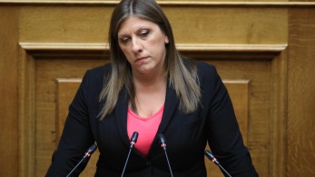 Κωνσταντοπούλου κατά Γεωργιάδη για τα «παντελόνια» – Αφωνία για Πολάκη (video)