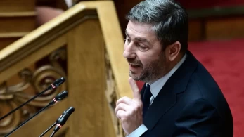 Των τομεαρχών το... κάγκελο στο ΠΑΣΟΚ: Ο Ανδρουλάκης βολεύει όσους μπορεί για να μην γκρινιάζουν