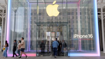 Apple: Μετέφερε με αεροπλάνα 600 τόνους iPhone από την Ινδία για να προλάβει τους δασμούς Τραμπ