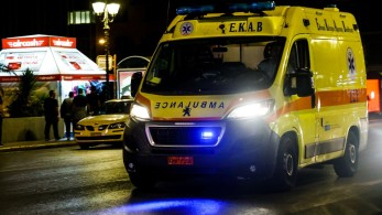 Άγρια συμπλοκή στη Μάνδρα - Οδηγός φορτηγού χτύπησε συνάδελφό του με σκεπάρνι στο κεφάλι Άγρια συμπλοκή στη Μάνδρα - Οδηγός φορτηγού χτύπησε συνάδελφό του με σκεπάρνι στο κεφάλι