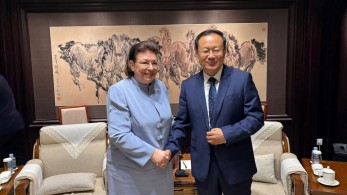 Λίνα Μενδώνη: Συνάντηση εργασίας με τον ομόλογό της στο Πεκίνο