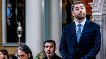 ΠΑΣΟΚ: το βαρύ κλίμα δεν θα αλλάξει με πράσινα αυγά ΠΑΣΟΚ: το βαρύ κλίμα δεν θα αλλάξει με πράσινα αυγά