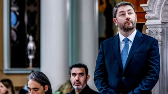 Στο ΠΑΣΟΚ γκρινιάζουν για οργανωτική αποσύνθεση και ο Ανδρουλάκης επαναφέρει τον... Σκανδαλίδη Στο ΠΑΣΟΚ γκρινιάζουν για οργανωτική αποσύνθεση και ο Ανδρουλάκης επαναφέρει τον... Σκανδαλίδη