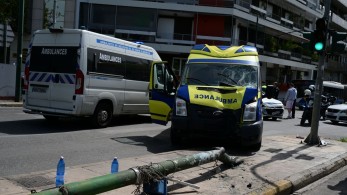 Παγκράτι: πώς συνέβη το τροχαίο με το ασθενοφόρο - Τραυματίες σε σοβαρή κατάσταση