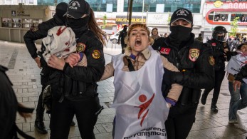 Κωνσταντινούπολη: πάνω από 400 συλλήψεις σε πορείες για την Πρωτομαγιά