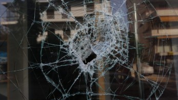 Επεισοδιακή επίθεση Ρουβίκωνα σε τράπεζα