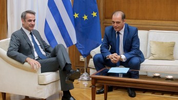 Συναντήθηκε και με Βελόπουλο ο πρωθυπουργός