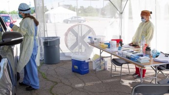 Κορωνοϊός: 673.909 θάνατοι, περισσότερα από 17.352.910 κρούσματα στον κόσμο