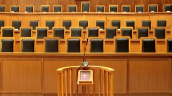 Δίκη Μακρή: «Αναγνωρίζω τον πρώτο κατηγορούμενο ως τον δράστη», κατέθεσε η σύζυγος του θύματος
