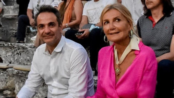 Κυριάκος και Μαρέβα Μητσοτάκη στην Επίδαυρο για να παρακολουθήσουν τους «Πέρσες»