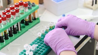 Κορωνοϊός: Αντιϊικό φάρμακο δίνει ελπίδες σε νοσηλευόμενους ασθενείς