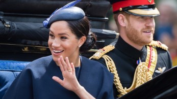 Βρετανία-Βιβλίο: Τι απομάκρυνε τον πρίγκιπα Χάρι και τη Μέγκαν Ράιαν από τη βρετανική μοναρχία