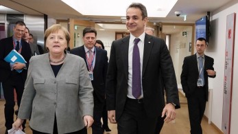 Τηλεφωνική επικοινωνία Μητσοτάκη – Μέρκελ ενόψει της Συνόδου Κορυφής