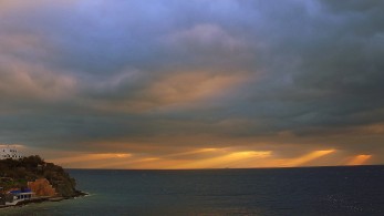 Σύρος: Εργάτης θερμοκηπίων θετικός στον κορωνοϊό