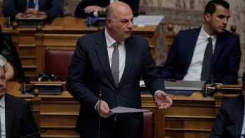 Επίθεση Τσιάρα σε Τσίπρα: Δίνει «τροφή» στη γείτονα χώρα (vid)