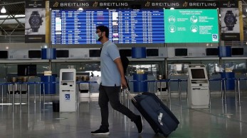 Ξεκινούν από σήμερα οι απευθείας πτήσεις από τη Βρετανία