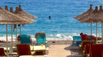 Λουκέτο για 15 ημέρες λόγω συνωστισμού δύο μπαρ στη Χαλκιδική