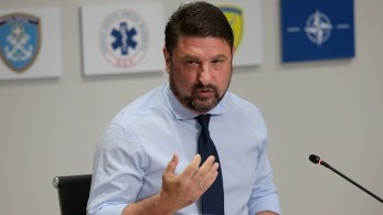 Υποχρεωτική χρήση μάσκας σε ΔΕΚΟ, τράπεζες, ΟΤΑ και καταστήματα