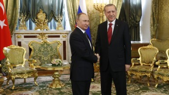 Τηλεφωνική επικοινωνία Ερντογάν με Μακρόν και Πούτιν για τις διαπραγματεύσεις με την Ουκρανία