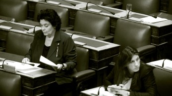 Νέα ένταση Κωνσταντοπούλου - Κανέλλη: αριστερόμετρο, χούντα και 27 λεπτά λόγου (video) Νέα ένταση Κωνσταντοπούλου - Κανέλλη: αριστερόμετρο, χούντα και 27 λεπτά λόγου (video)