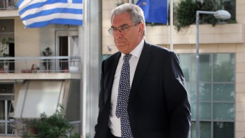 Καπερνάρος για την τραγωδία στο Μάτι: «Ο ΣΥΡΙΖΑ μείωσε τις ποινές για να προστατεύσει τα πολιτικά του πρόσωπα» (video) Καπερνάρος για την τραγωδία στο Μάτι: «Ο ΣΥΡΙΖΑ μείωσε τις ποινές για να προστατεύσει τα πολιτικά του πρόσωπα» (video)