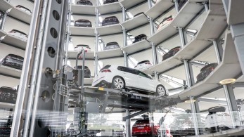 ACEA: Τριετής μηχανισμός για CO2 - Ρυθμιστική ανάσα για την ευρωπαϊκή αυτοκινητοβιομηχανία στην ενεργειακή σκακιέρα