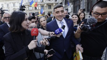 Προεδρικές εκλογές στη Ρουμανία: Ο ακροδεξιός υποψήφιος «ταυτίζεται πολιτικά» με τη Μελόνι Προεδρικές εκλογές στη Ρουμανία: Ο ακροδεξιός υποψήφιος «ταυτίζεται πολιτικά» με τη Μελόνι