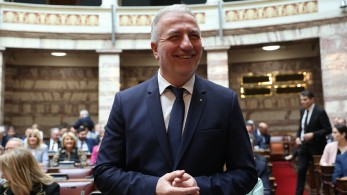 Καλαφάτης: Δίνουμε λύσεις, όχι υποσχέσεις για τη στέγαση