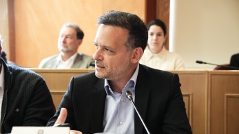 Κυβέρνηση για Δούκα: «Μέσα σε λίγες ώρες αναιρεί τον εαυτό του»