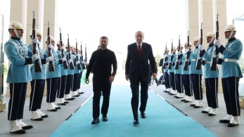 Συνεχίζεται το θρίλερ: ο Ζελένσκι δεν πάει Κωνσταντινούπολη - Σε τεντωμένο σκοινί η εκεχειρία Συνεχίζεται το θρίλερ: ο Ζελένσκι δεν πάει Κωνσταντινούπολη - Σε τεντωμένο σκοινί η εκεχειρία