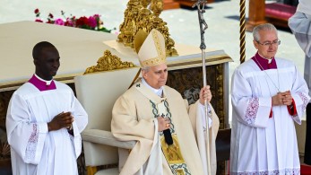 Ενθρονίστηκε ο Πάπας Λέων ΙΔ' ενώπιον 250.000 πιστών - Ποιοι έδωσαν το παρών (photos & video)