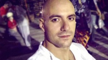 Τάγματα εφόδου με κασκόλ