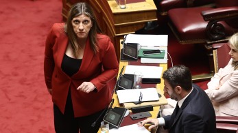 Οι ακρότητες της αντιπολίτευσης την οδηγούν στα βράχια Οι ακρότητες της αντιπολίτευσης την οδηγούν στα βράχια