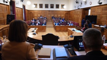 Καυτό καλοκαίρι στη Βουλή με Προανακριτική Καυτό καλοκαίρι στη Βουλή με Προανακριτική