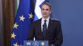 Οι ΛΟΑΤΚΙ+ ανάμεσά τους, η βαλίτσα του πρωθυπουργού και τα στοιχήματα για τον Ανδρουλάκη Οι ΛΟΑΤΚΙ+ ανάμεσά τους, η βαλίτσα του πρωθυπουργού και τα στοιχήματα για τον Ανδρουλάκη