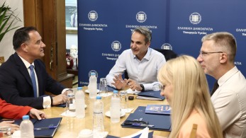 Μητσοτάκης στο Υπουργείο Υγείας: Νέος τηλεφωνικός αριθμός 1566 για τους πολίτες τον Ιούλιο