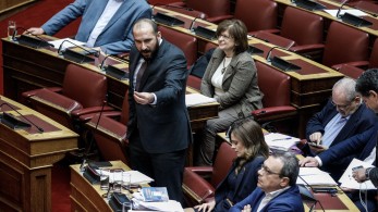 Αυτή η χώρα πόσους δήθεν «αντισυστημικούς» χωράει Αυτή η χώρα πόσους δήθεν «αντισυστημικούς» χωράει