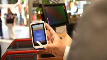 Ψηφιακή κάρτα εργασίας: αύξηση 637% στις δηλωθείσες υπερωρίες στον τουρισμό