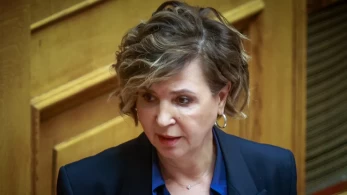 Η Γεροβασίλη υπερασπίζεται τον Τσίπρα: Βασανιστήριο να ακούς την Κωνσταντοπούλου Η Γεροβασίλη υπερασπίζεται τον Τσίπρα: Βασανιστήριο να ακούς την Κωνσταντοπούλου
