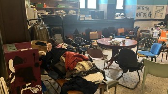 Ανακαταλήψεις, μολότοφ και ψευτομπάρμαν: το πανεπιστήμιο δεν είναι καταφύγιο ανομίας Ανακαταλήψεις, μολότοφ και ψευτομπάρμαν: το πανεπιστήμιο δεν είναι καταφύγιο ανομίας